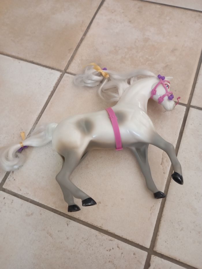 Calèche et cheval pour poupée style Barbie - photo numéro 10