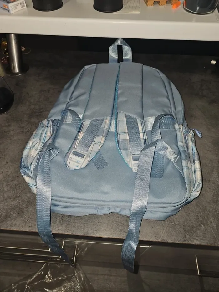 [NEUF] Sac à dos Stitch bleu - photo numéro 4