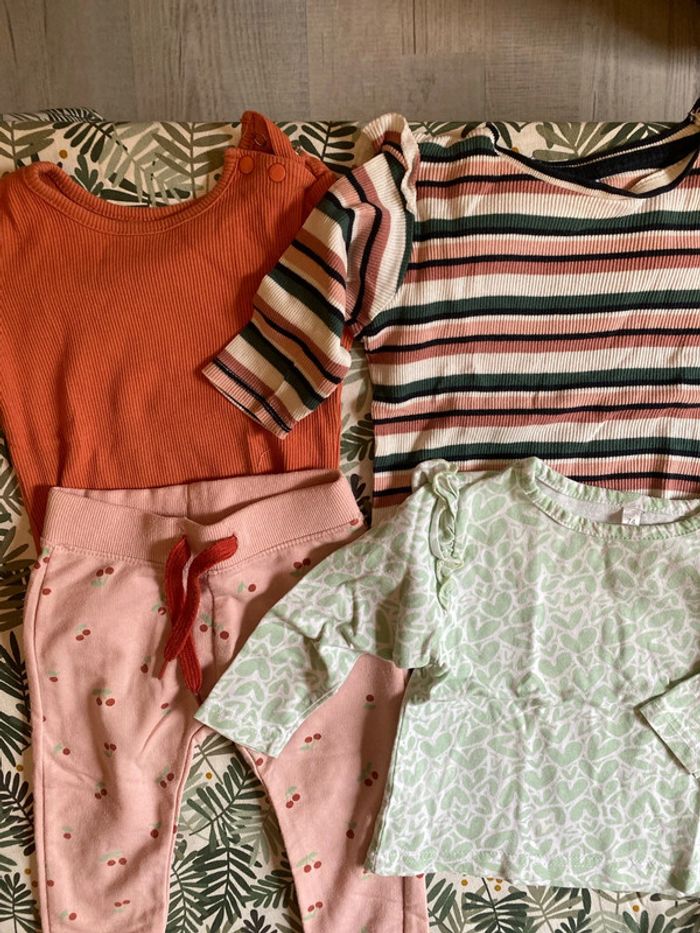 Lot bébé fille 12 mois - photo numéro 11