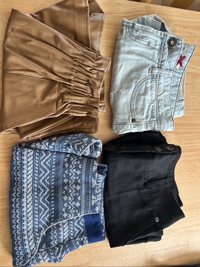 À vendre 4 petits shorts en parfait état  taille 36 - photo numéro 2