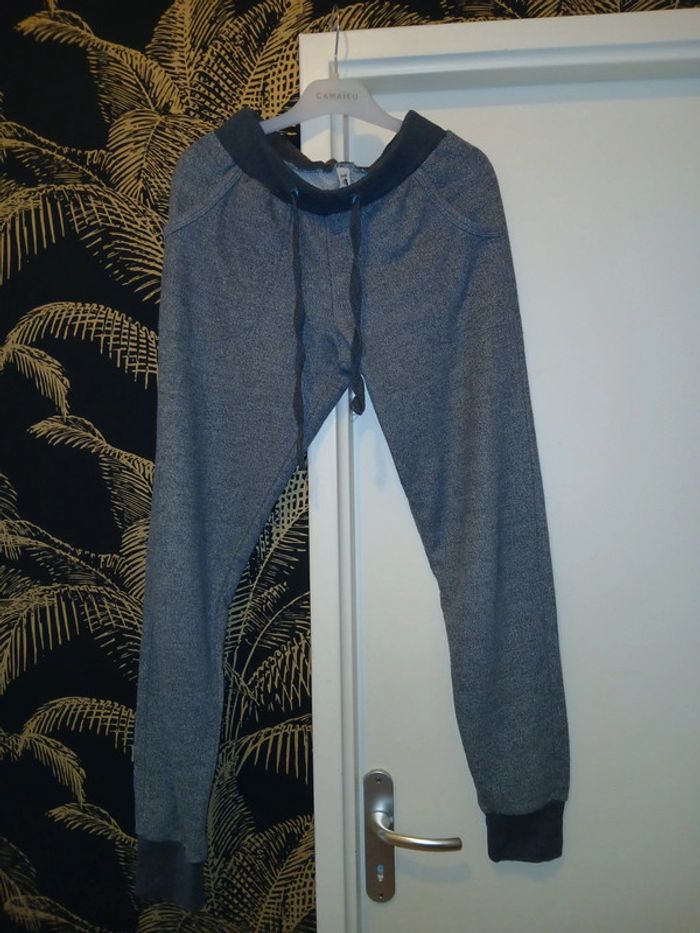 🩶 Pantalon de jogging taille S. - photo numéro 2