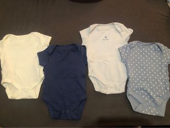 Lot de 4 bodies 1-3 mois
