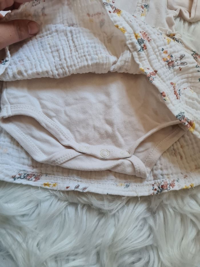 Robe bébé fille en 3mois - photo numéro 2