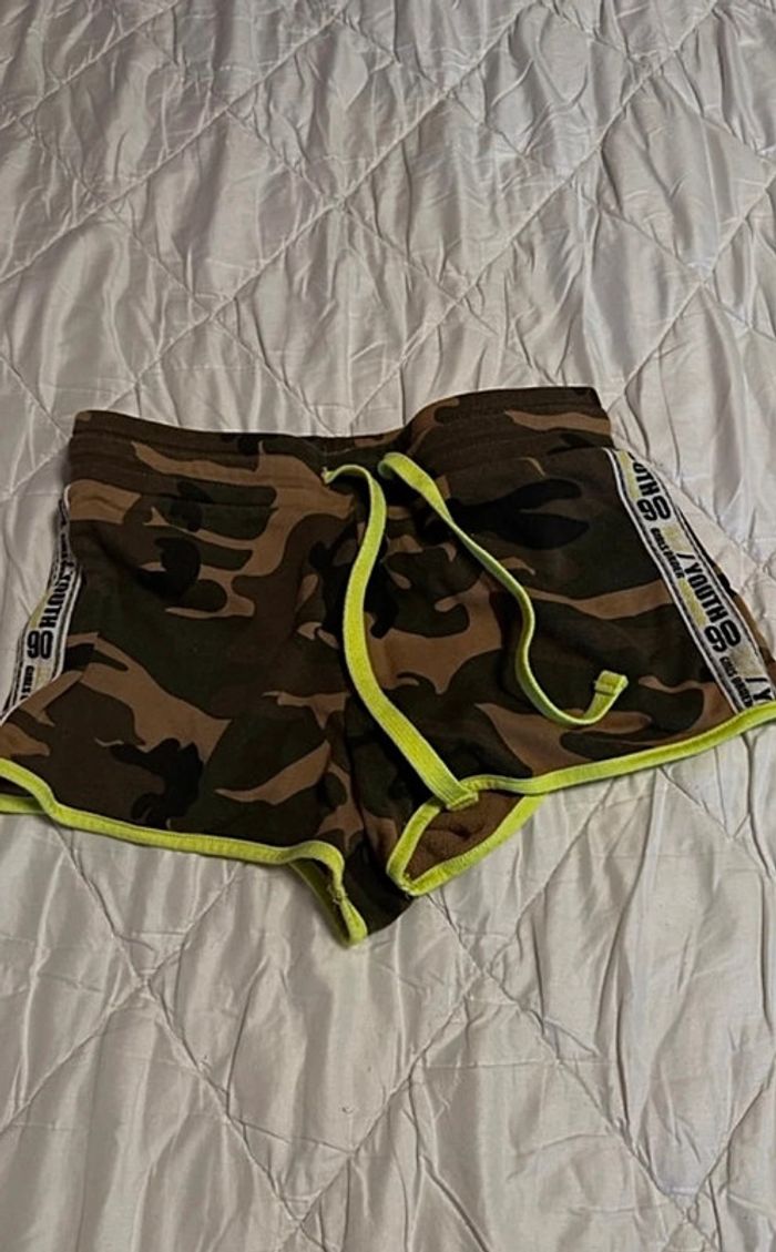 Short jennyfer