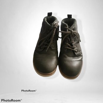 Bottines grises p. 30