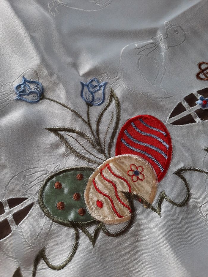 Napperon avec broderie - photo numéro 4