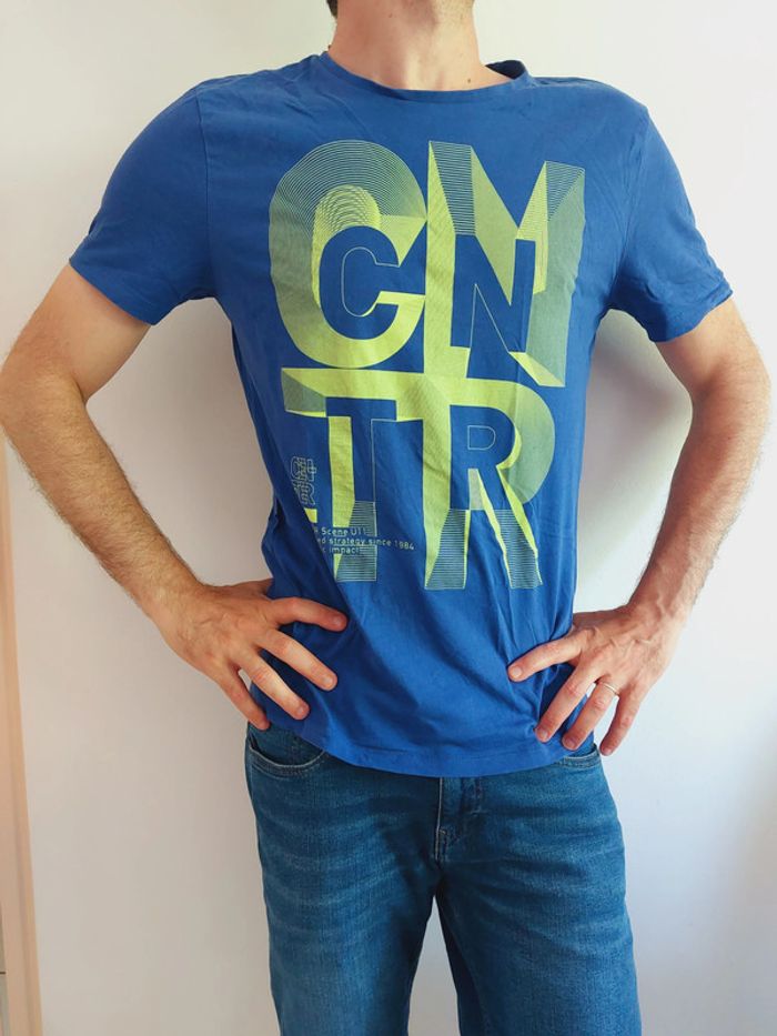 Tshirt bleu Urban District taille M très bon état M·Très bon état