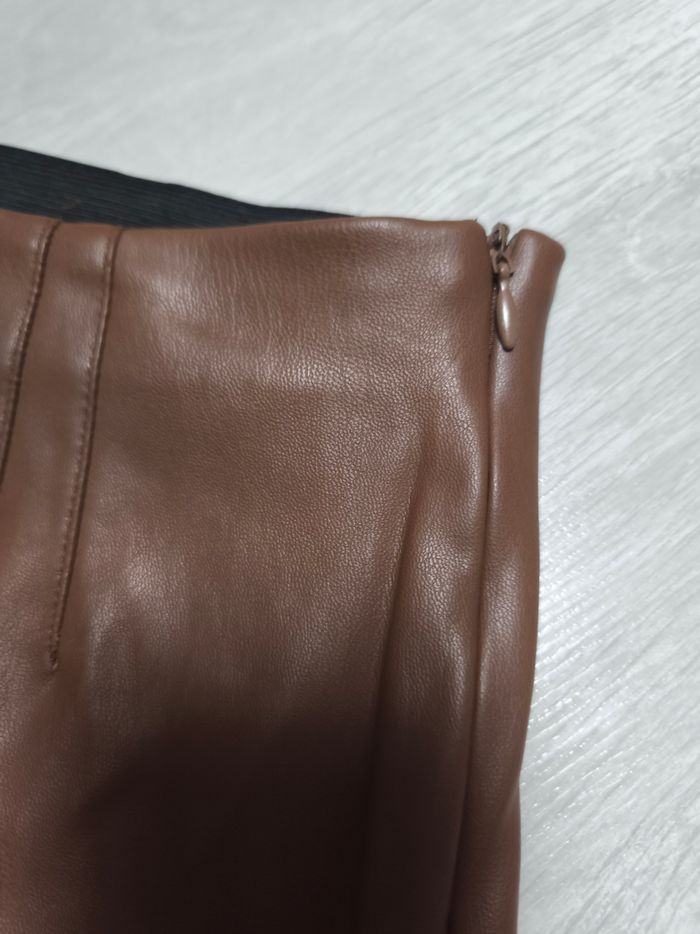 Pantalon simili cuir effet enduit - photo numéro 2