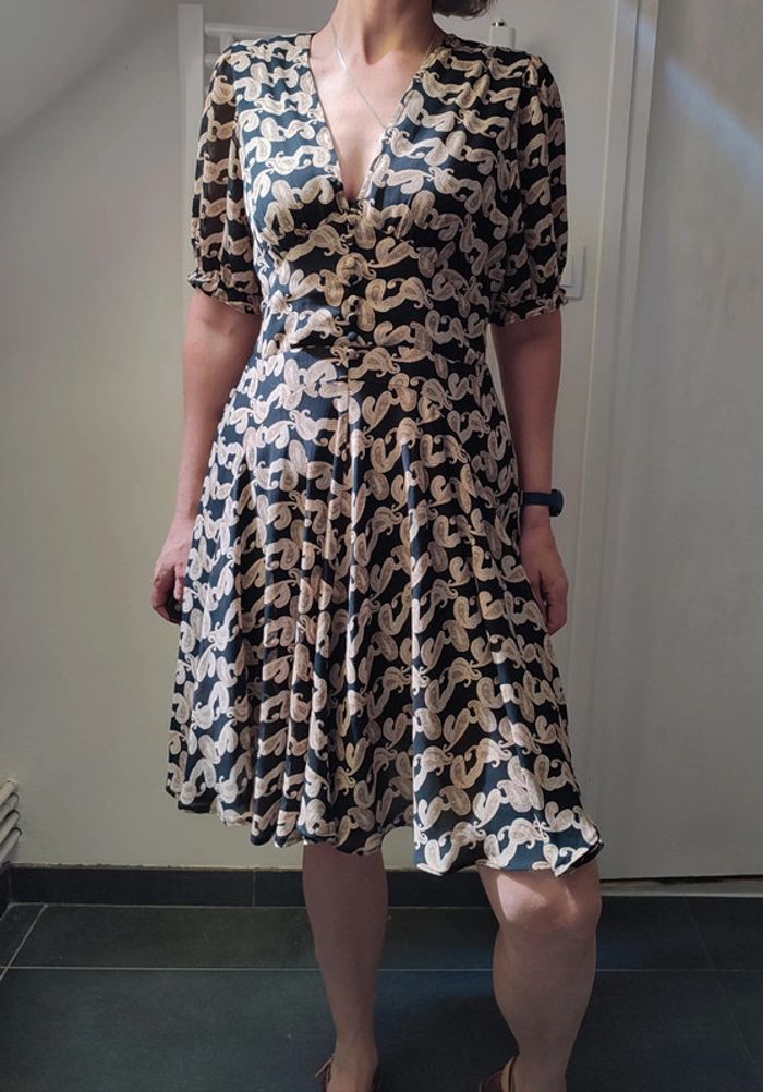 Robe cintrée taille 3