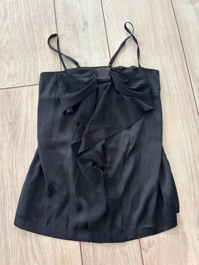 Top noir camaïeu