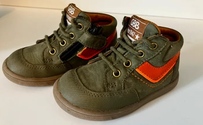 Chaussures bébé taille 21 - photo numéro 2