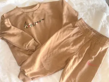 Ensemble Nike