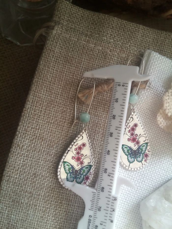 Boucles d'oreilles pierres de larimar vert et papillons - photo numéro 2