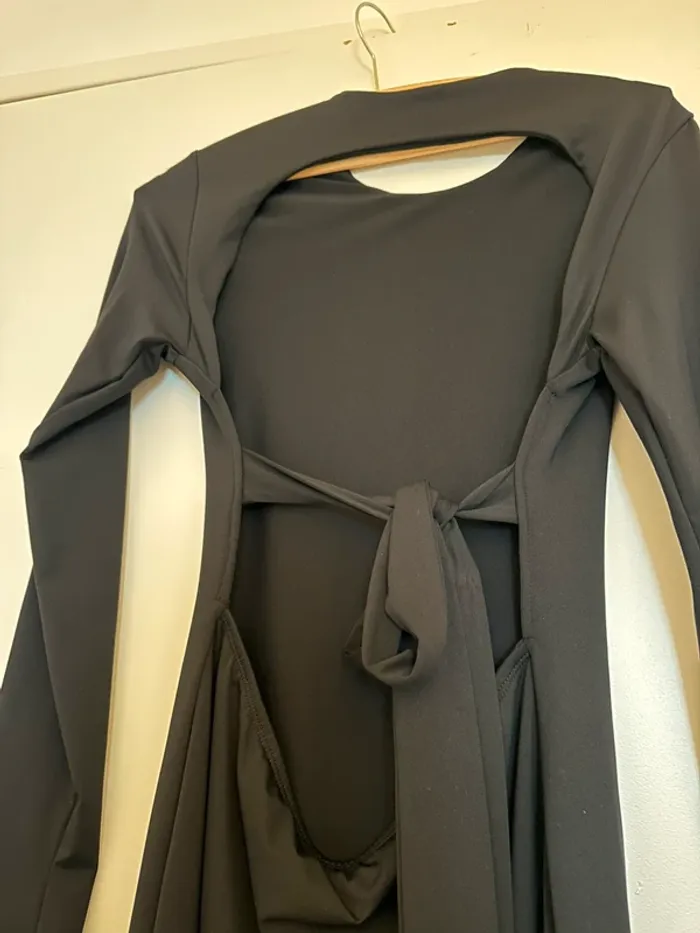Robe longue dos nue - photo numéro 3