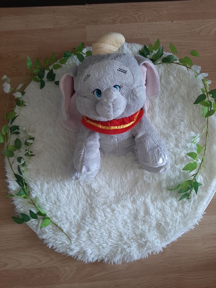 Grosse peluche Dumbo - photo numéro 2