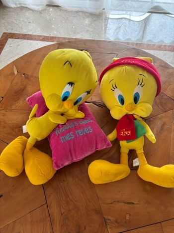 Deux peluches Titi Loovey Tunes
