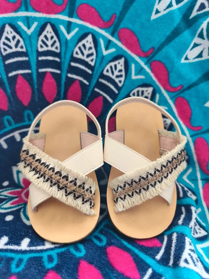 Sandales