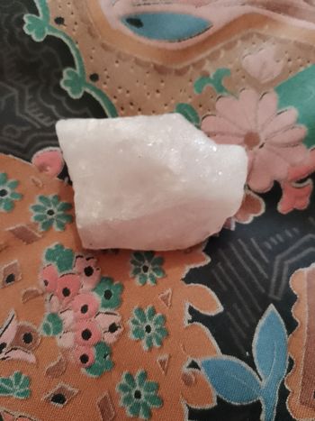 quartz rose brut.