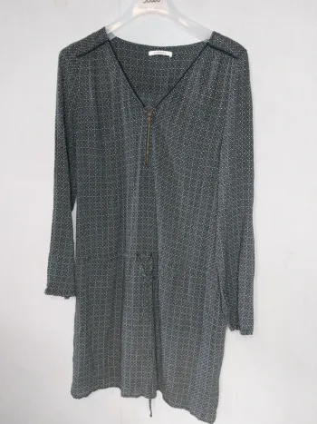 Robe fluide grise imprimé "Camaïeu"