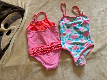 Lot 2 maillots 3 ans fille