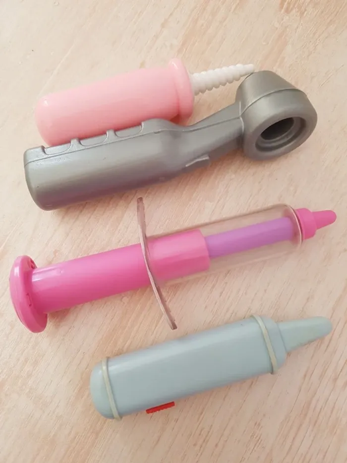 Set du dentiste et accessoires pour poupon - photo numéro 13
