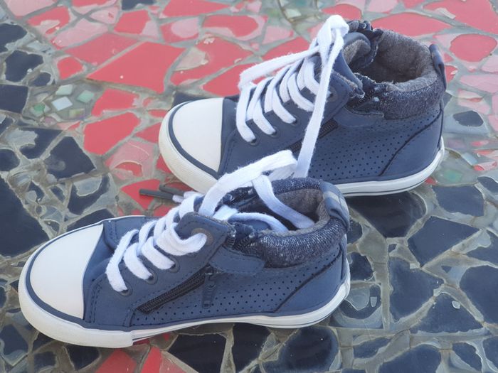 1 paire chaussure bleu haute avec zip de chaque coté taille 23 - photo numéro 4