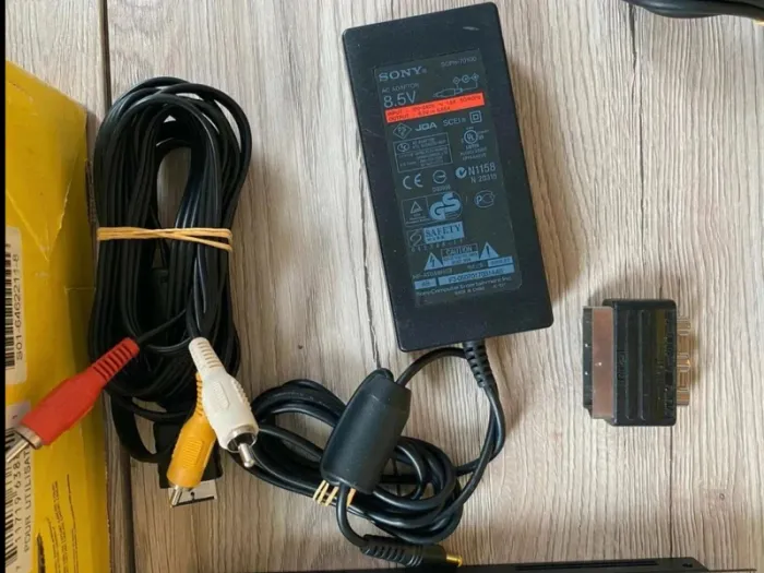PlayStation  2 Slim  -  En  Boîte -  Complète  - Très  Bon État - Envoi  rapide  - Garantie 6  mois - photo numéro 2