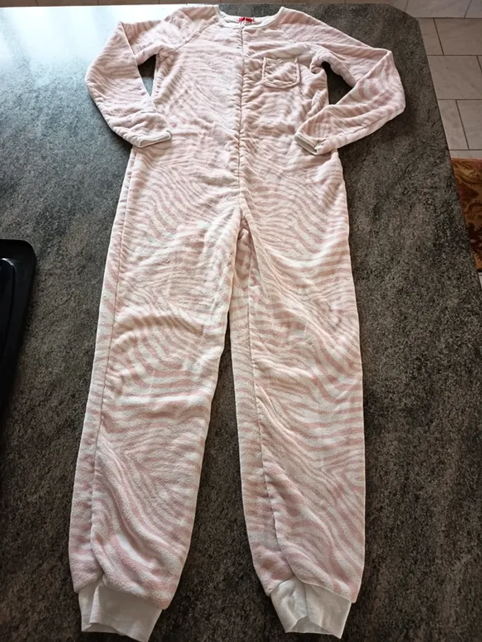 Pyjama-grenouillere taille 42-44 tissaia - photo numéro 2