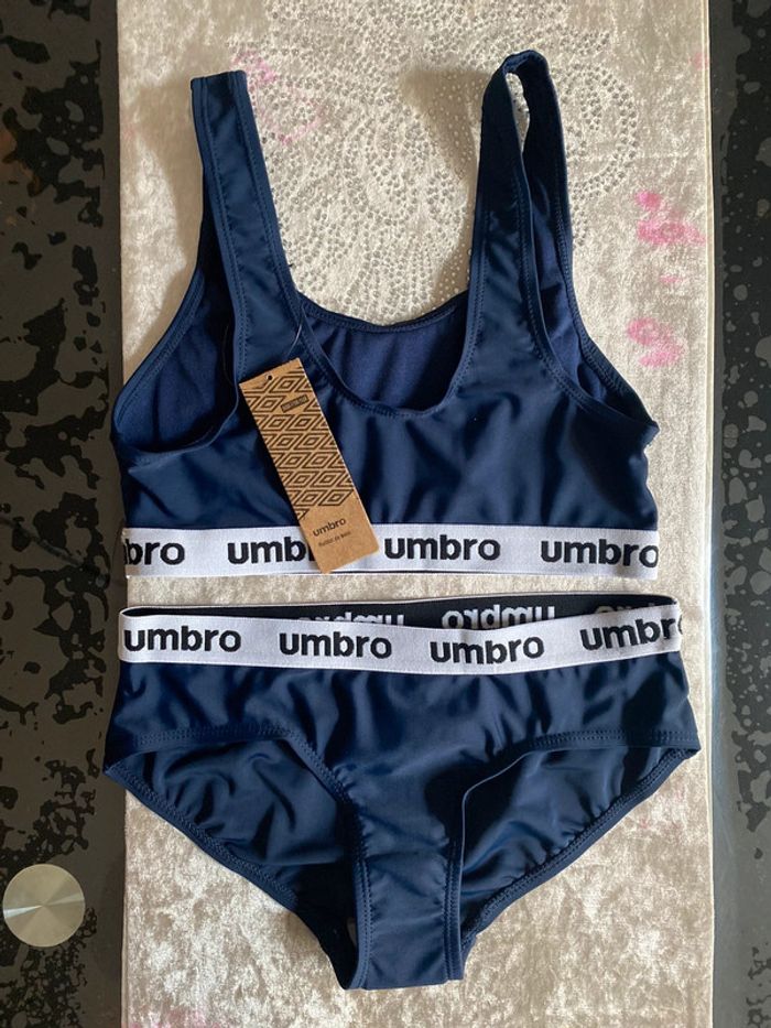 Umbro maillot de bain taille 10/12 ans neuf - photo numéro 2