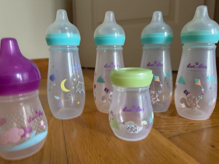 6 biberons plastiques Luc et Léa