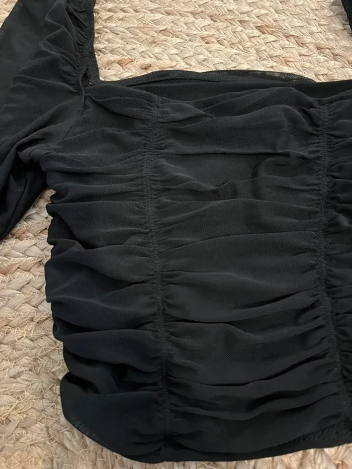 Top court manches longues noires H&M - photo numéro 6