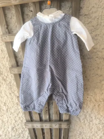 Salopette ,tee shirt  motif étoile