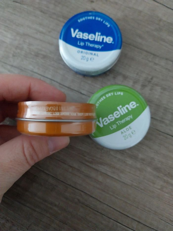Lots Vaseline pour les lèvres - photo numéro 2
