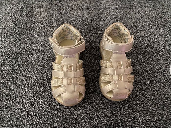 Chaussure bébé fille