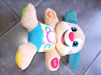 Peluche chien interactif
