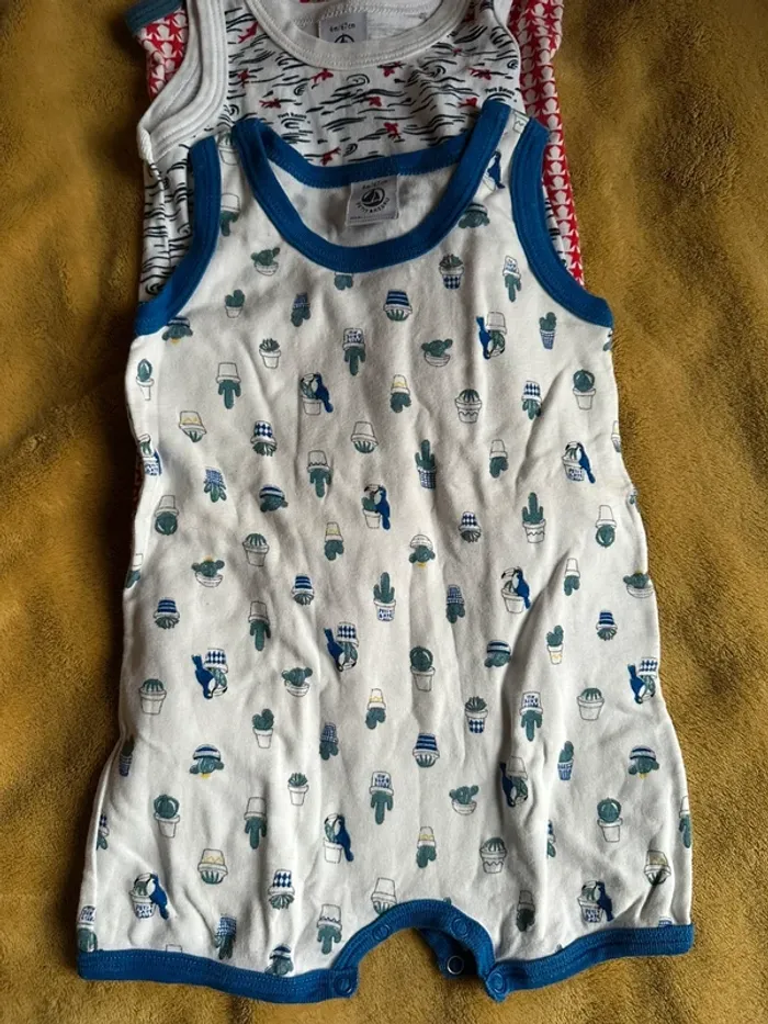 Lot de 4 combinaison short petit bateau 6 mois - photo numéro 3