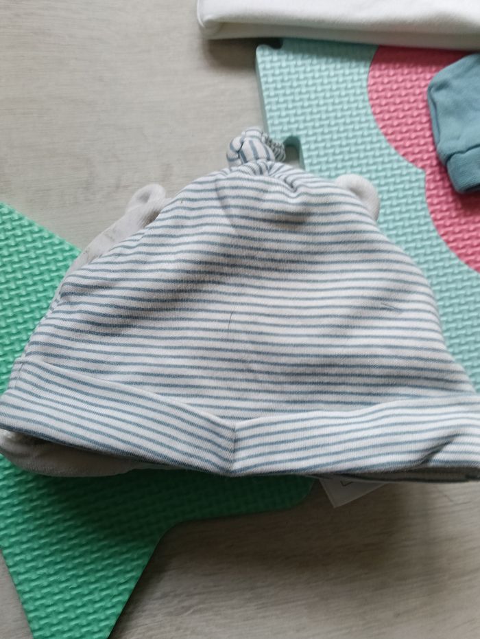 Lot 4 bonnets et moufles - photo numéro 4