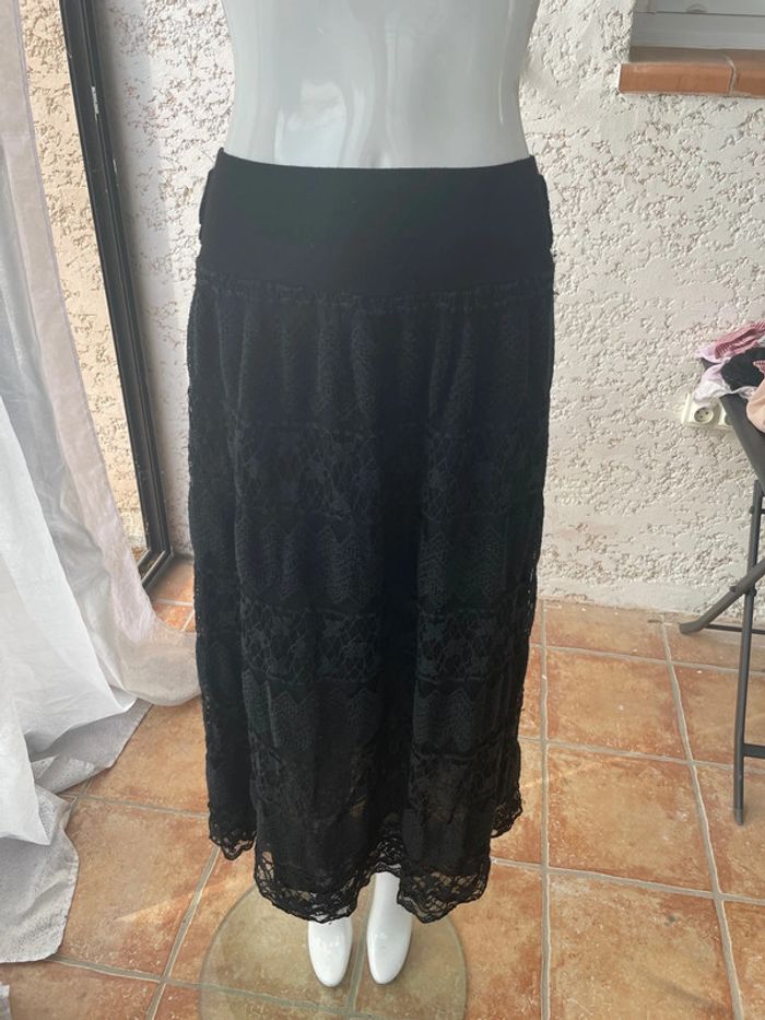 Jupe noire en taille 36 - photo numéro 2