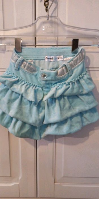 Jupe courte avec volants