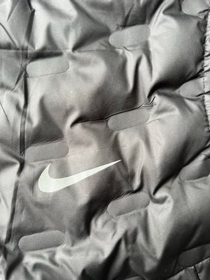 Nike performance aeroloft veste sans manche noir L - photo numéro 6