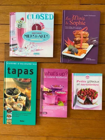 Lot de livres de cuisine milkshake tapas recettes gâteaux tartelettes cake verrines