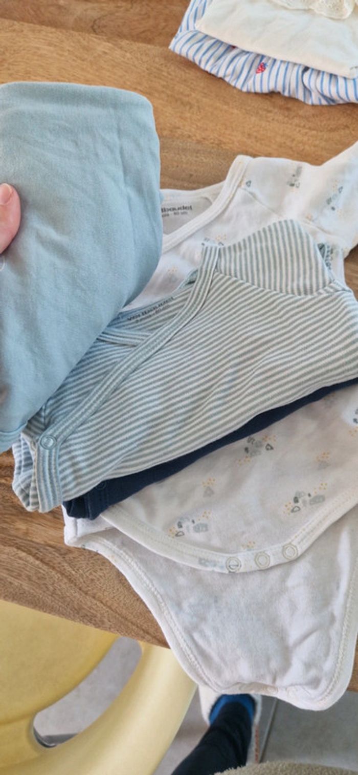 Lot de 5 bodies taille 3 mois - photo numéro 4