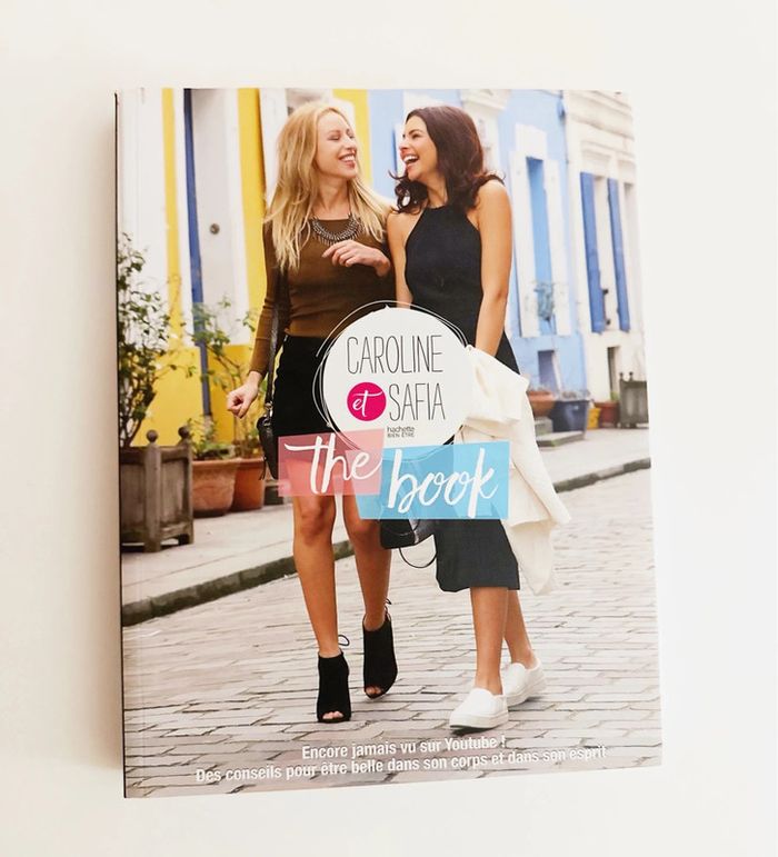 Livre The Book Caroline et Safia