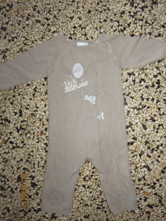 combinaison disney taille 6-9 mois