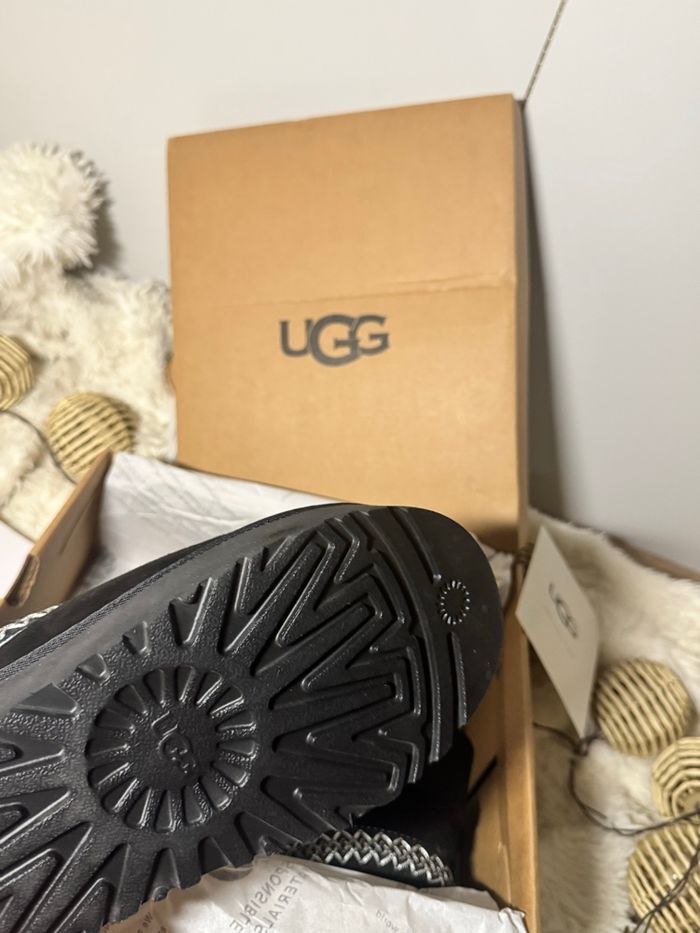 Ugg plateforme Taz 2 - photo numéro 4