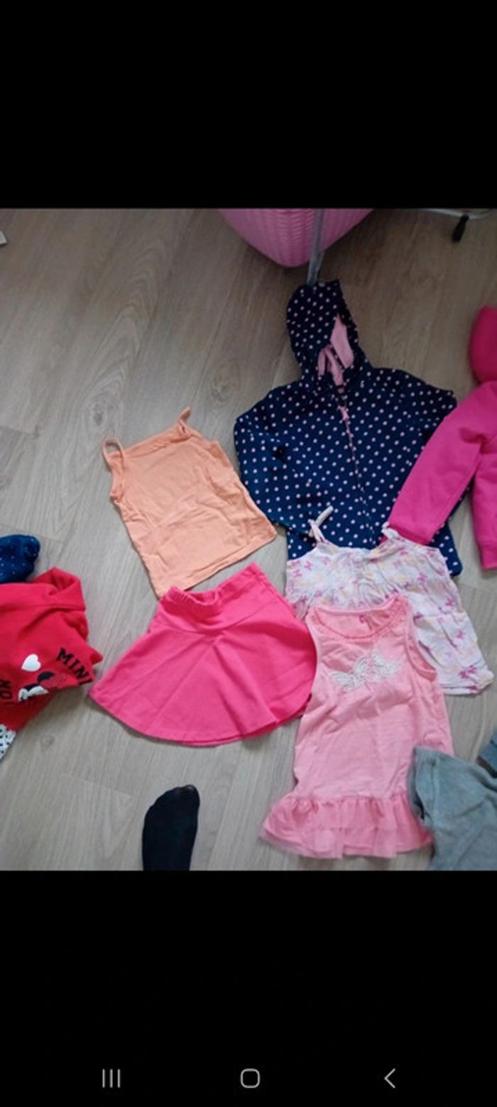 Lot 6 ans fille - photo numéro 4