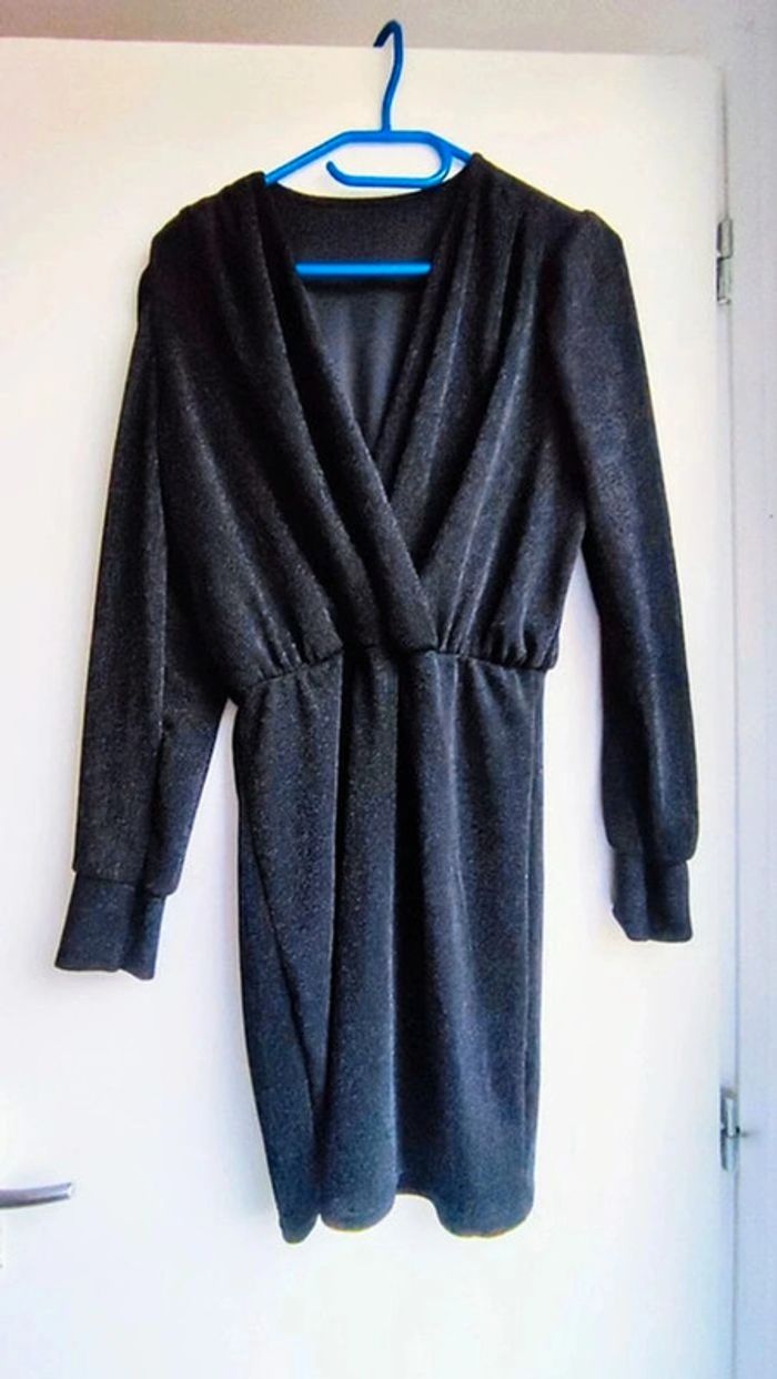 Robe a paillettes noire