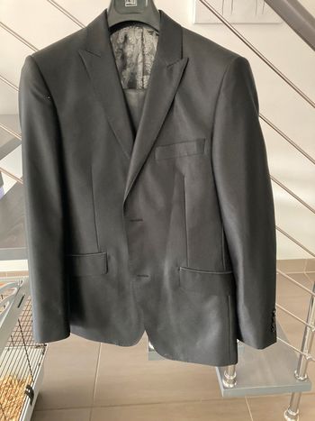 Costume mariage noir brillant