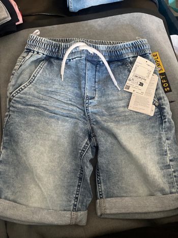 Short en jean neuf 11 ans