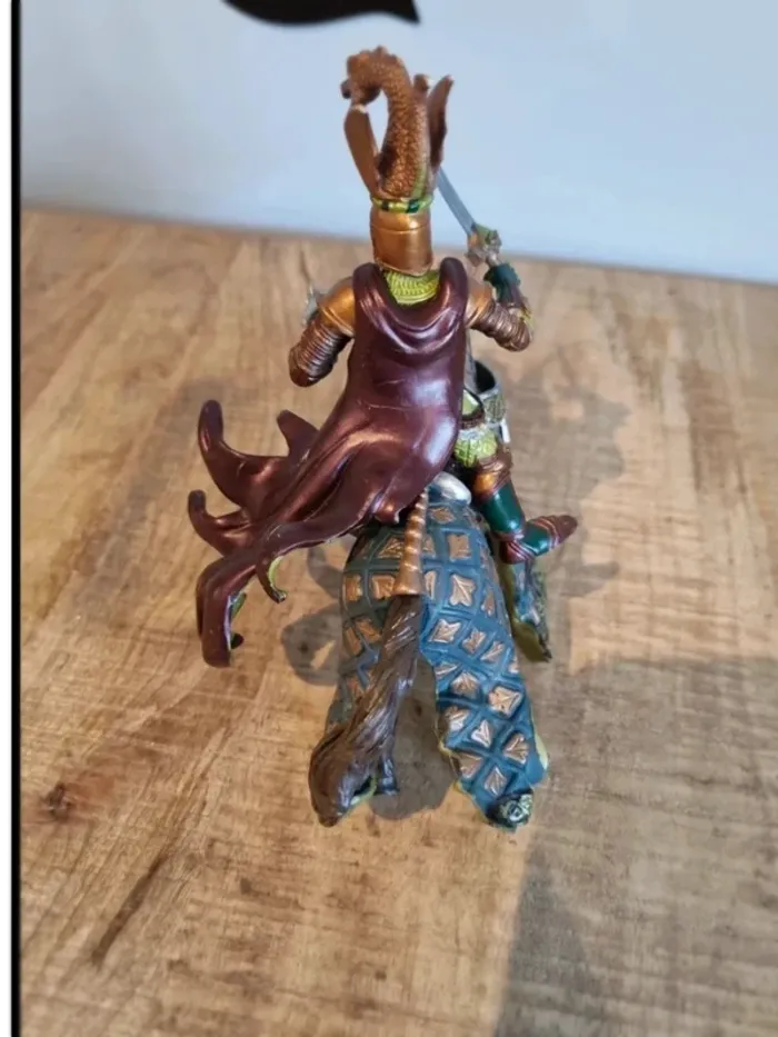 Figurine - Chevalier et cheval - Maître Des Armes - Cimier Dragon - Papo - photo numéro 4